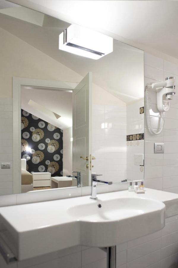 Santa Cesarea Residence Luxury Suite - La Vetta Del Sasso Barisano Матера Екстериор снимка